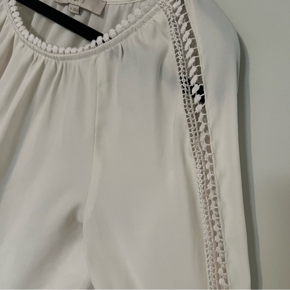 Blouse - Like New - Picture 3 of 5